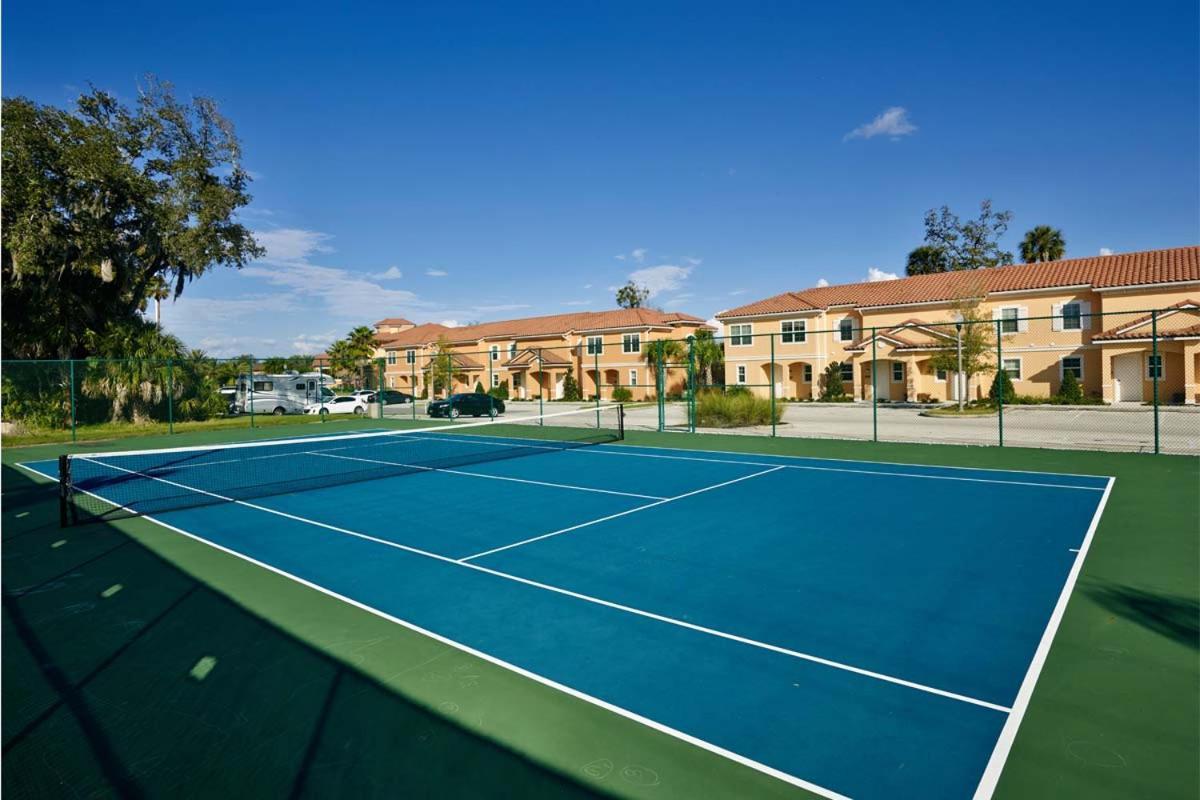 Upscale 2Br Lakefront Townhome - Private Hot Tub! Orlando Exterior foto